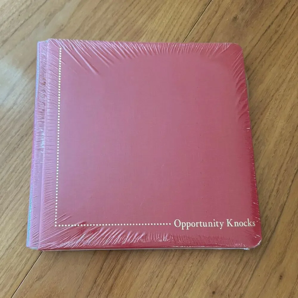 Creative Memories Red 12 x 12 Expandable Scrapbook Album Opportunity Knocks NWT